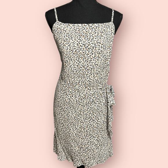 Abercrombie and Fitch Leopard Print Tie Waist Mini Dress Large - Picture 1 of 5